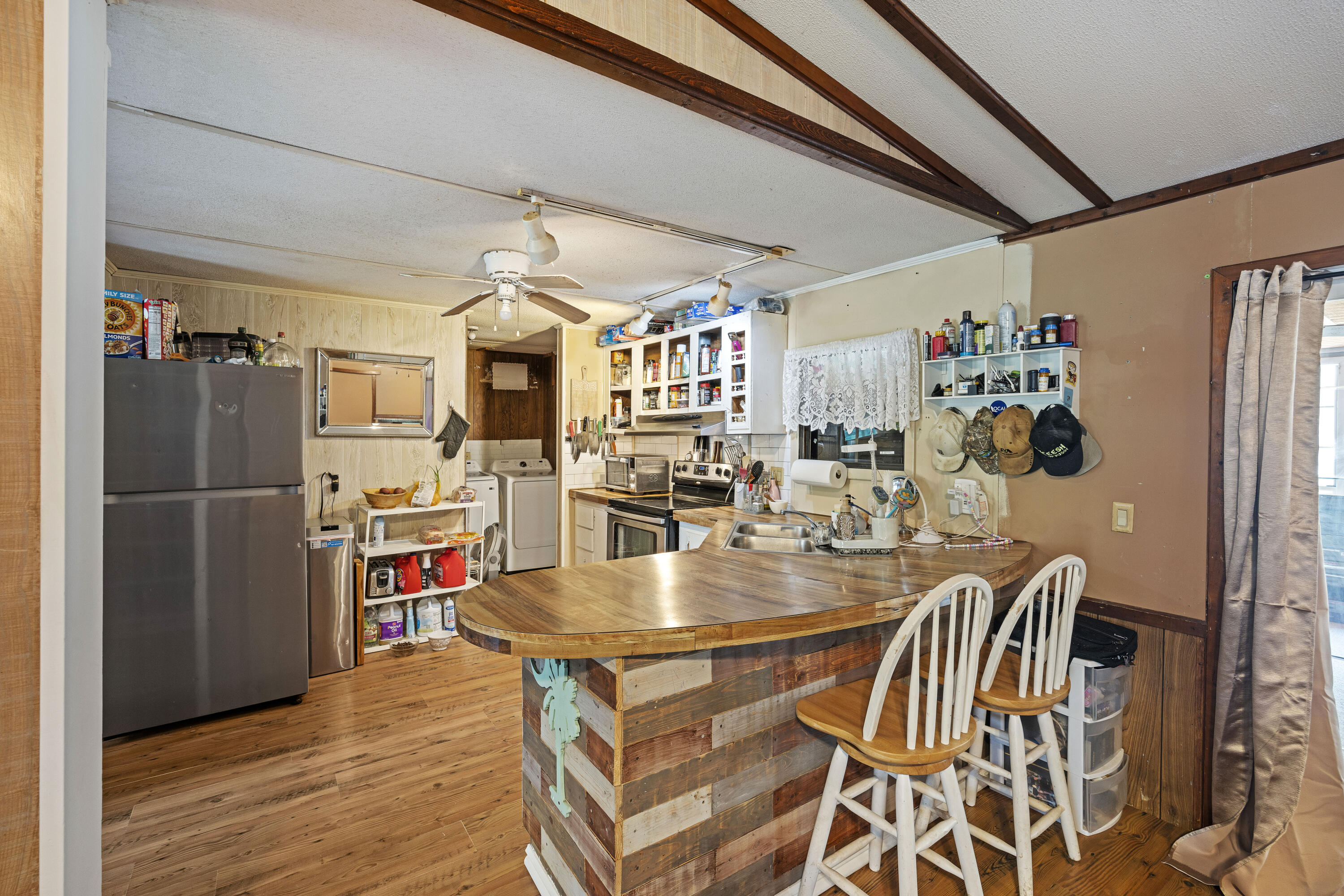 5681 Old Jacksonboro Road Ravenel, SC 29470 - Photo 8 of 34 243A8260