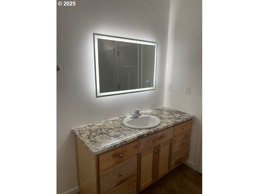 443 South 43rd Street Springfield, OR 97478 - Photo 11 of 27