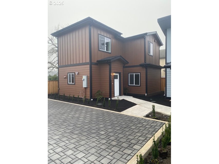 443 South 43rd Street Springfield, OR 97478 - Photo 9 of 27