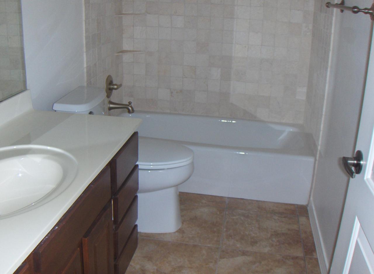 14803 South Merion Road, Unit 3 Arizona City, AZ 85123 - Photo 9 of 18 bath