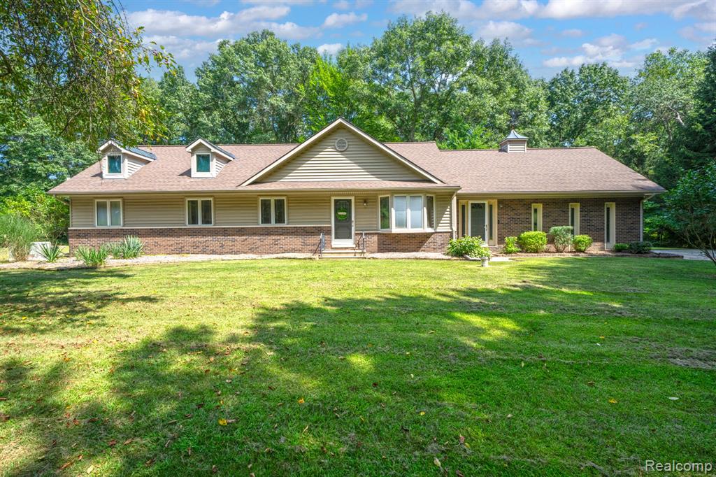 940 West Predmore Road Oakland, MI 48363 - Photo 8 of 60