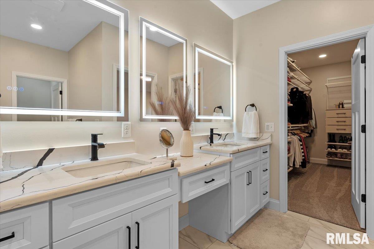 55 Firefly Court Chatham, IL 62629 - Photo 19 of 42