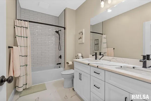 $679,000 | 55 Firefly Court, Chatham, IL 62629