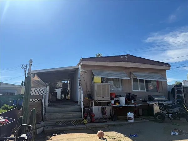 $140,000 | 548 Bond Drive, Perris, CA 92570