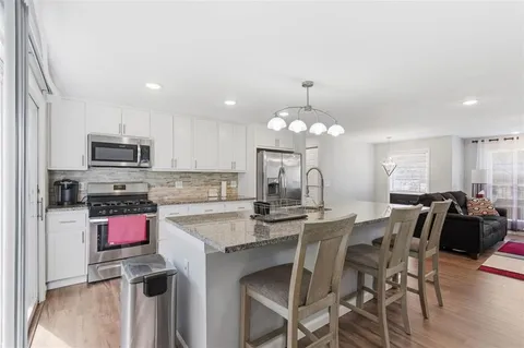 $375,000 | 3106 Greenfield Road, Glenshaw, PA 15116