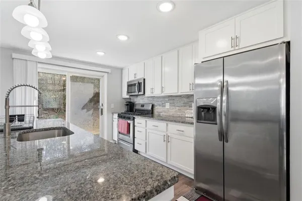$375,000 | 3106 Greenfield Road, Glenshaw, PA 15116