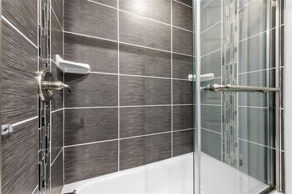 3106 Greenfield Road Glenshaw, PA 15116 - Photo 20 of 47 a bathroom with a shower