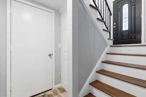 $375,000 | 3106 Greenfield Road, Glenshaw, PA 15116