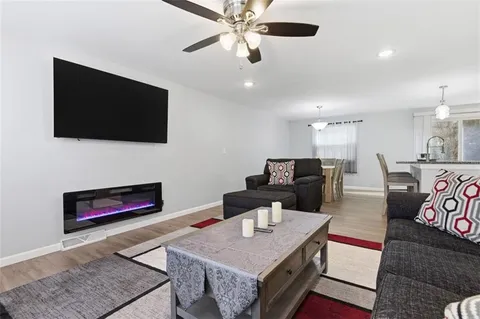 $375,000 | 3106 Greenfield Road, Glenshaw, PA 15116