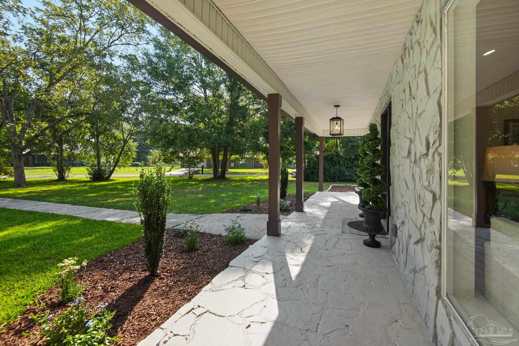 4312 Indiana Circle Pace, FL 32571 - Photo 3 of 48