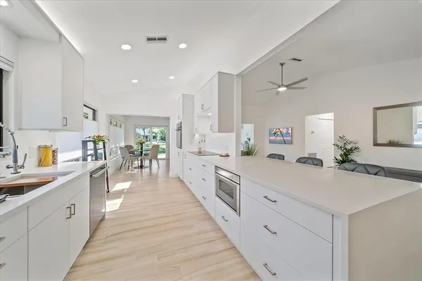 $599,900 | 1684 Pintail Way, Sarasota, FL 34231