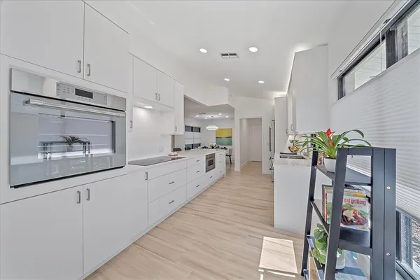 $599,900 | 1684 Pintail Way, Sarasota, FL 34231