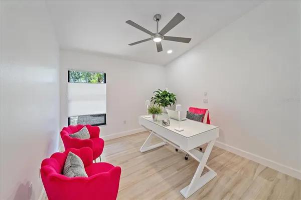 $599,900 | 1684 Pintail Way, Sarasota, FL 34231