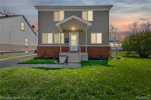 $215,000 | 7220 Dodge Avenue, Warren, MI 48091