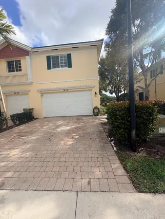 $3,600 | 7644 Foxcroft Lane, Unit 7644, Davie, FL 33328