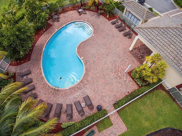 $3,600 | 7644 Foxcroft Lane, Unit 7644, Davie, FL 33328