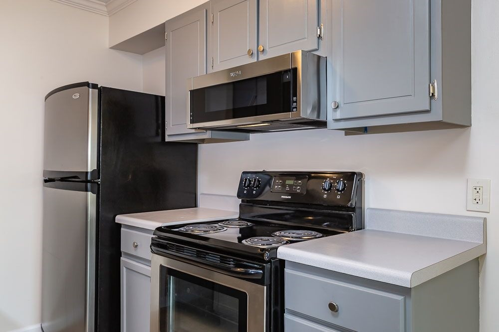 5070 Flint Ridge Place, Unit 5070 Raleigh, NC 27609 - Photo 6 of 16 Kitchen