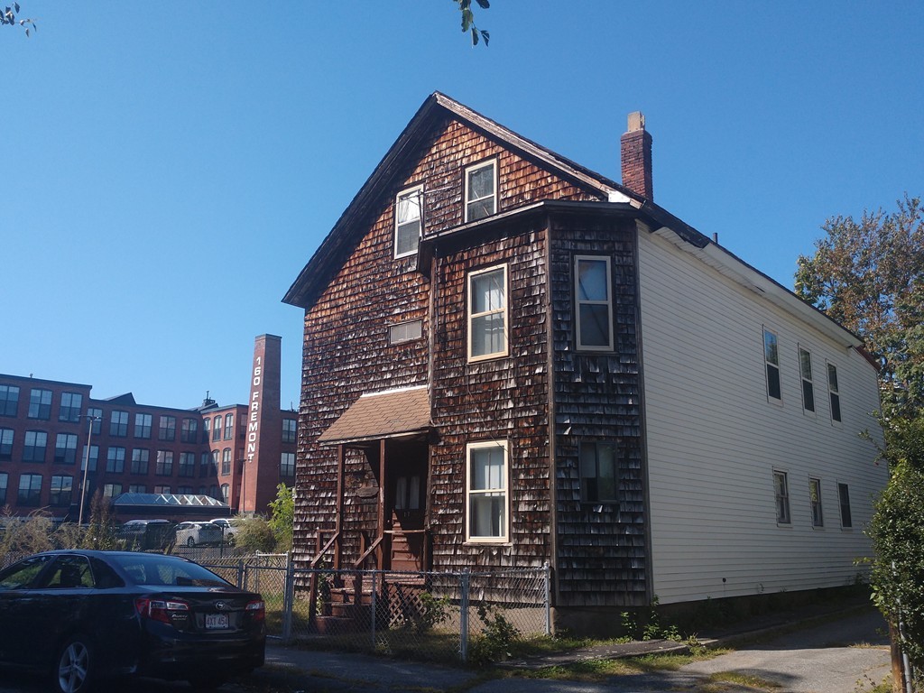 17 St Johns Road Worcester, MA 01603 - Photo 3 of 18 Gallery Image 3