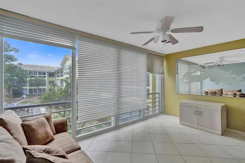 $250,000 | 3000 Northeast 48th Street, Unit 206, Fort Lauderdale, FL 33308