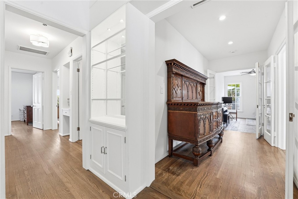 3600 Grayburn Road Pasadena, CA 91107 - Photo 11 of 51 Gallery Image 11