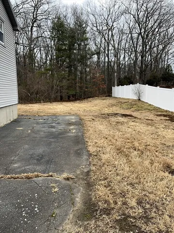 $749,000 | 11 Town Line Road, Burlington, MA 01803