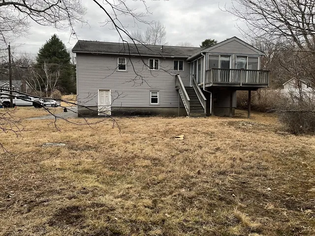 $749,000 | 11 Town Line Road, Burlington, MA 01803