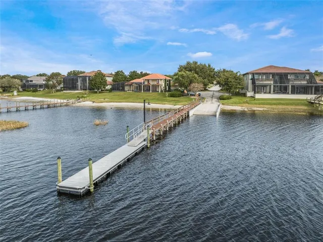 $675,000 | 529 Johns Landing Way, Oakland, FL 34787