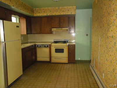 380 Smith Road Bath, PA 18014 - Photo 2 of 7 Gallery Image 2