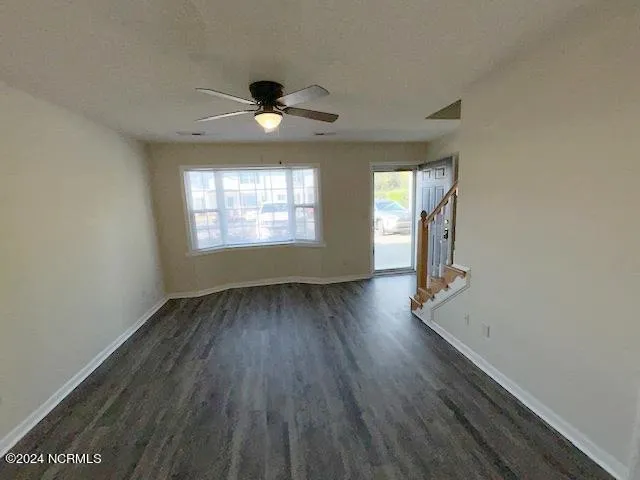 $1,100 | 985 Spring Forest Road, Unit C2, Greenville, NC 27834