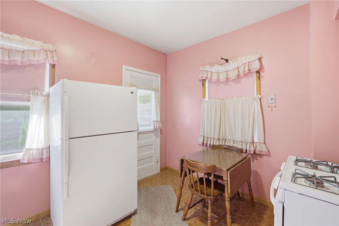 911 Inman Street Akron, OH 44306 - Photo 12 of 32