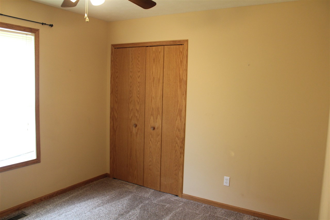 7675 30 3/4 Road Cadillac, MI 49601 - Photo 19 of 37 1848525-18.JPG
