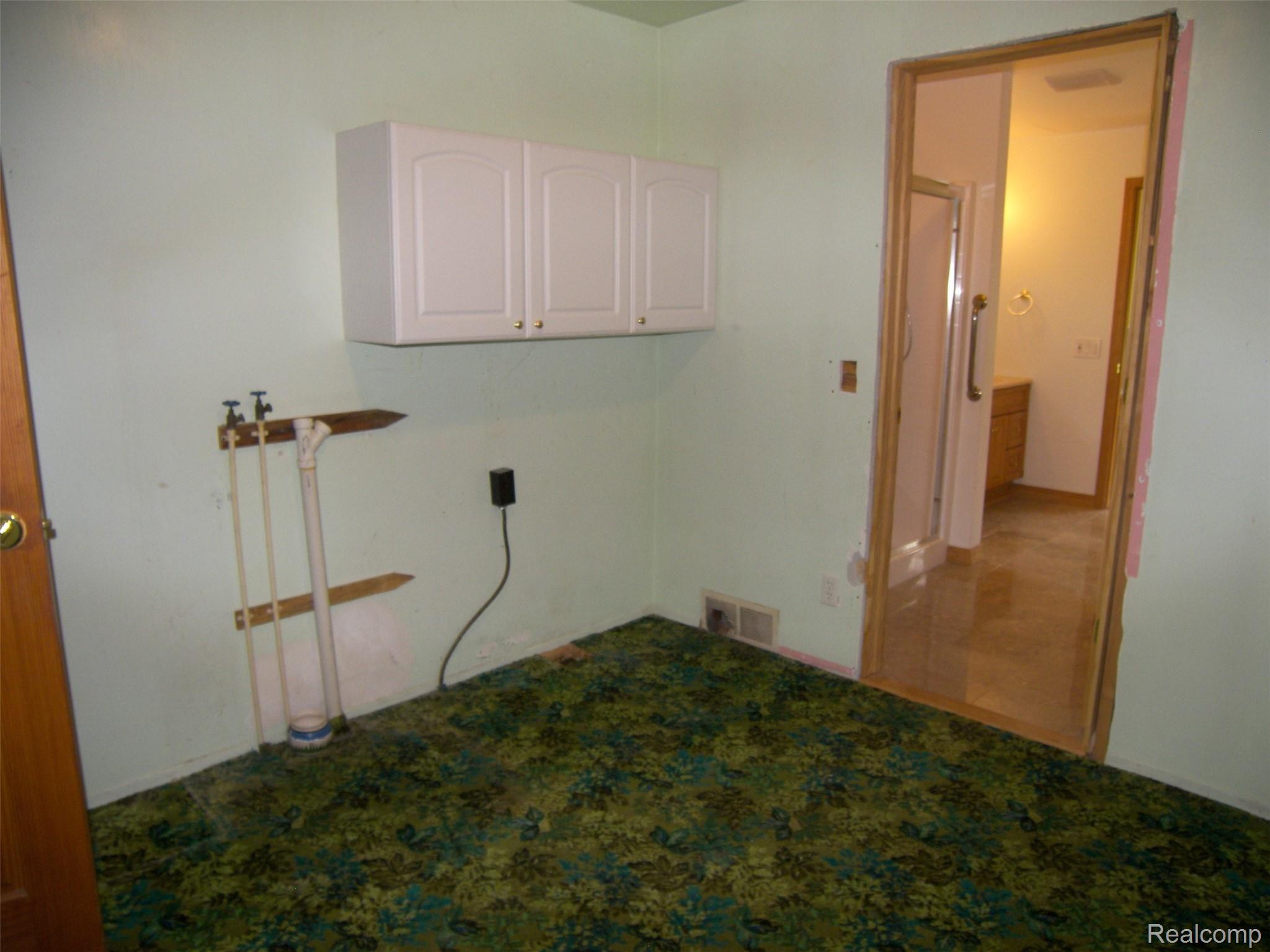 8540 North Clio Road Mount Morris, MI 48458 - Photo 22 of 31 100_3289.JPG