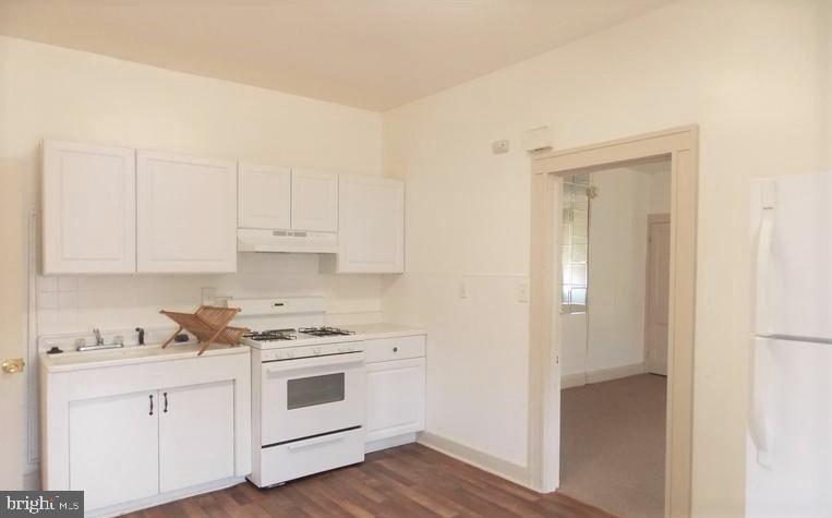 2891 Pelham Avenue Baltimore, MD 21213 - Photo 5 of 18