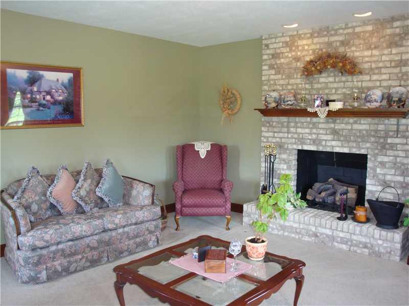 178 Brownsdale Road Butler, PA 16002 - Photo 13 of 21 Living Room.