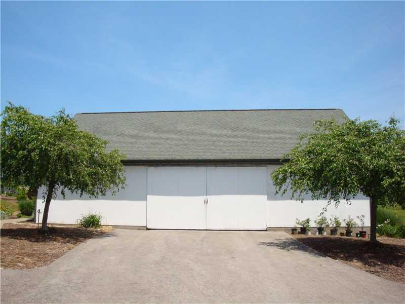 178 Brownsdale Road Butler, PA 16002 - Photo 4 of 21 Parking Lot/Garage. 30x50 garage with water and electric!