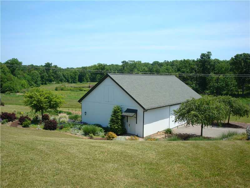 178 Brownsdale Road Butler, PA 16002 - Photo 5 of 21 Parking Lot/Garage.