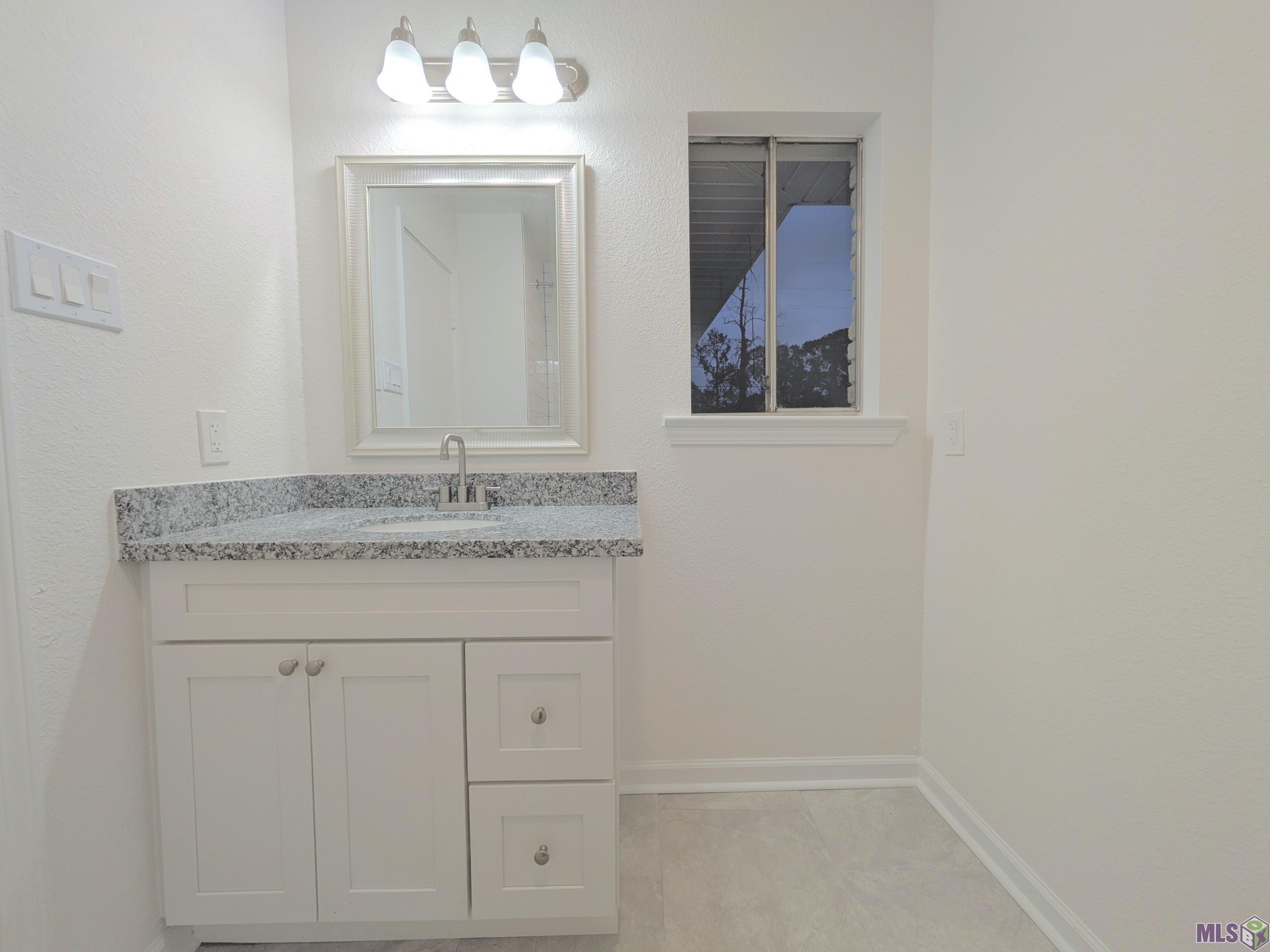 347 Nassau Drive Baton Rouge, LA 70815 - Photo 8 of 18