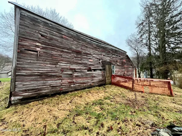 $179,999 | 79 Main Street, Worcester, NY 12064