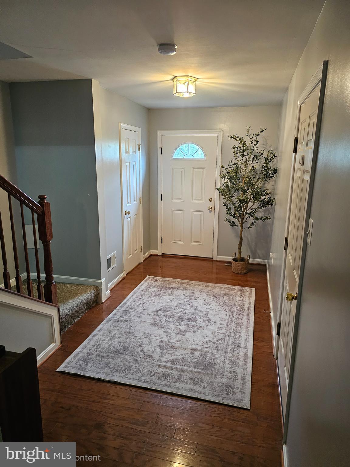 64 Milestone Court Chambersburg, PA 17201 - Photo 7 of 59 Another view of entry foyer.