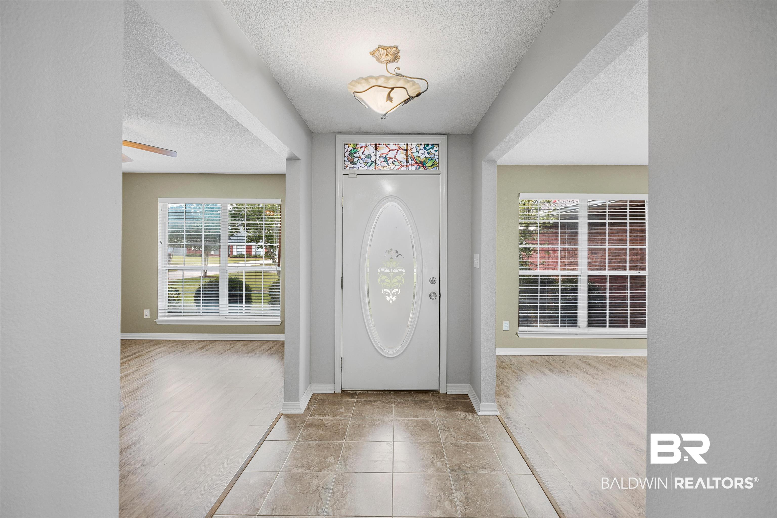 12892 Hunters Chase Foley, AL 36535 - Photo 5 of 40 Foyer