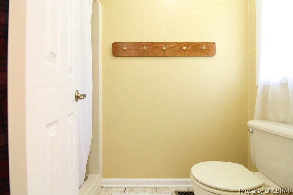 220 Navajo Road Kilmarnock, VA 22482 - Photo 22 of 40