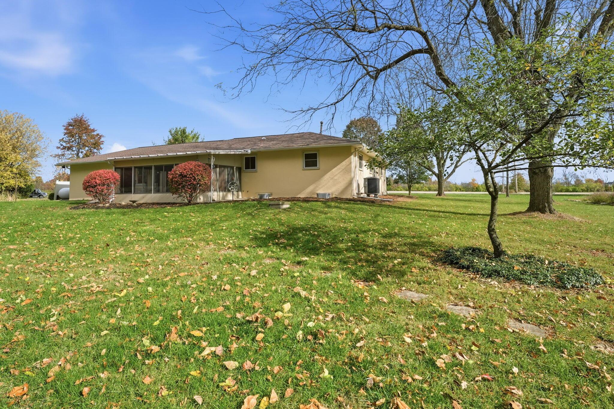 854 South Section Line Road Delaware, OH 43015 - Photo 5 of 60 Back Exterior