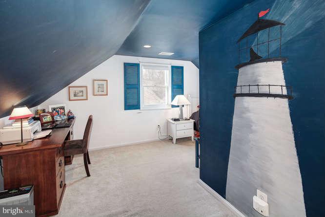 915 Robin Road Silver Spring, MD 20901 - Photo 20 of 29 Bedroom