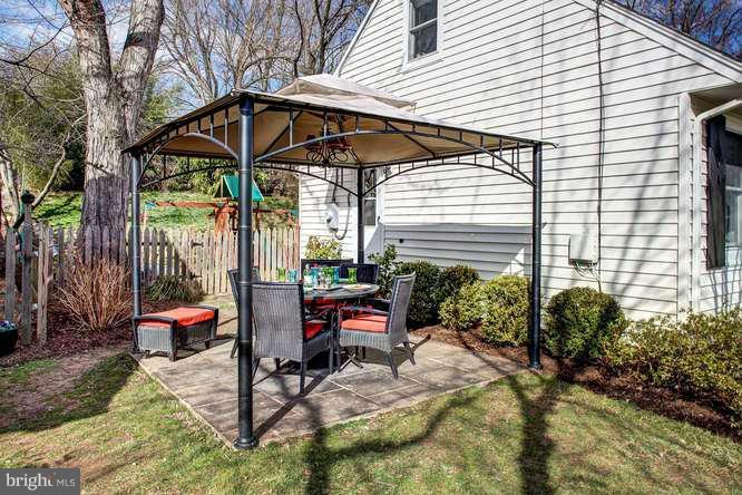 915 Robin Road Silver Spring, MD 20901 - Photo 24 of 29 Exterior (Rear)