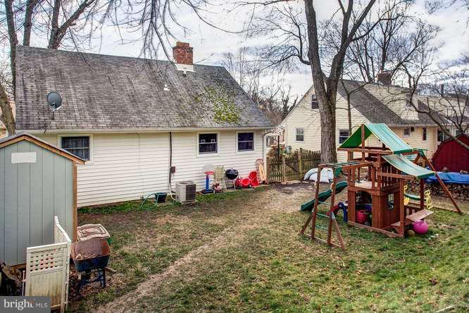 915 Robin Road Silver Spring, MD 20901 - Photo 27 of 29 Exterior (Rear)