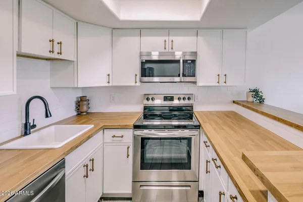 $279,000 | 2040 South Longmore, Unit 9, Mesa, AZ 85202