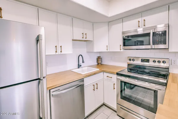 $279,000 | 2040 South Longmore, Unit 9, Mesa, AZ 85202