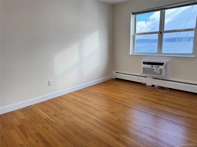 $3,500 | 103 Gedney Street, Unit 4M, Nyack, NY 10960