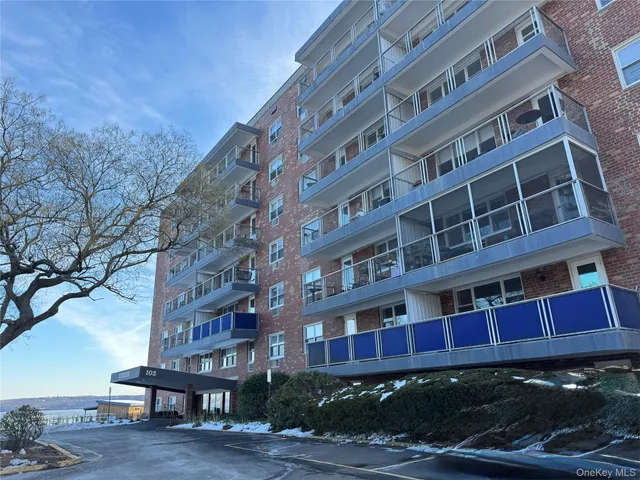 $3,500 | 103 Gedney Street, Unit 4M, Nyack, NY 10960