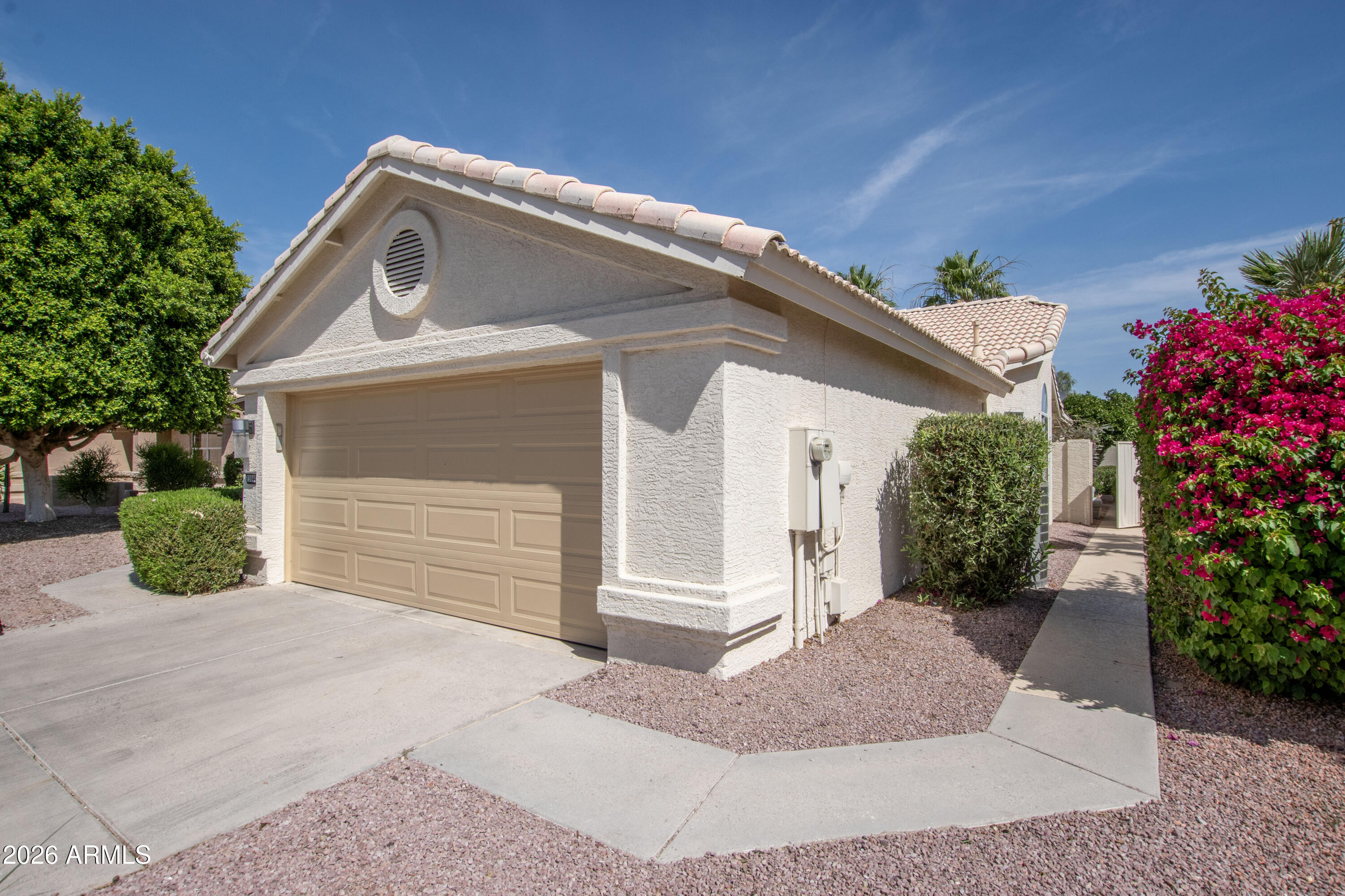 15644 Piccadilly Road Goodyear, AZ 85395 - Photo 2 of 61